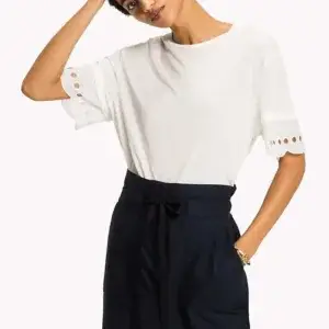 Bae Top